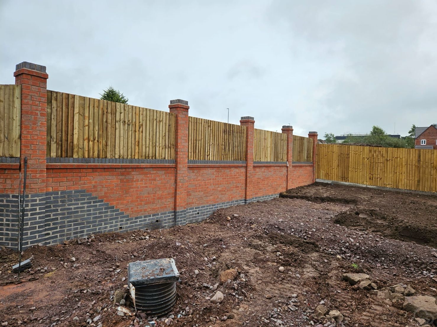 Farm Plot Fencing Concrete & Timber Plot Fencing | Loggerheads